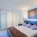 Cubo's Mariana Apartment *